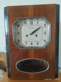 Старинен часовник