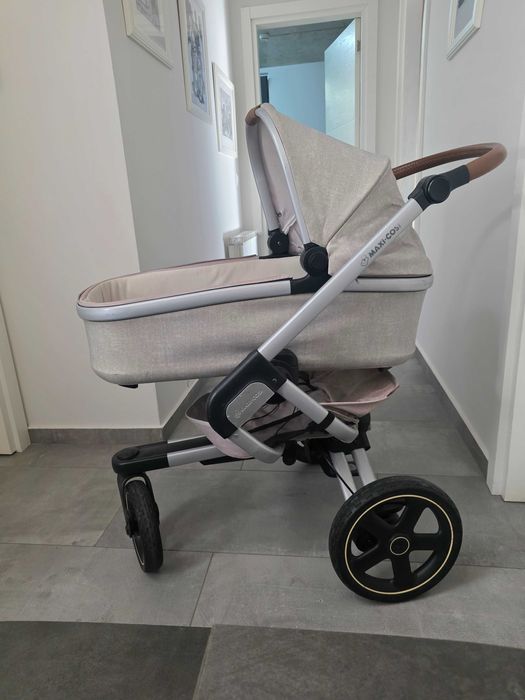 Бебешка количка Maxi Cosi Nova Nomad