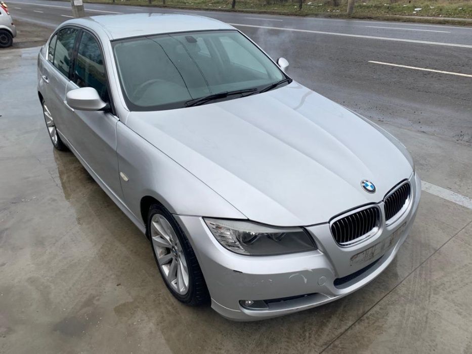 Dezmembrez bmw e90 330 facelift/bmw 330d/e90 facelift/bara fata/capota