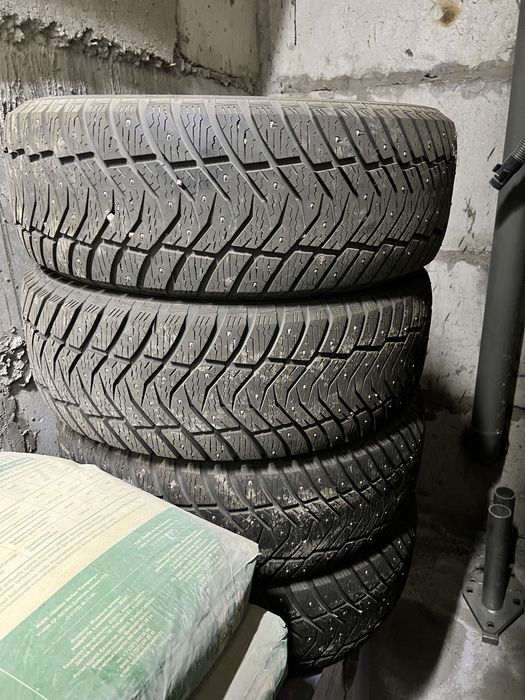 зимние шипованные пажеро