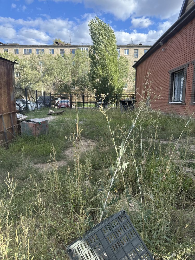 Сдам в аренду  огороженную площадь в  самом центре города