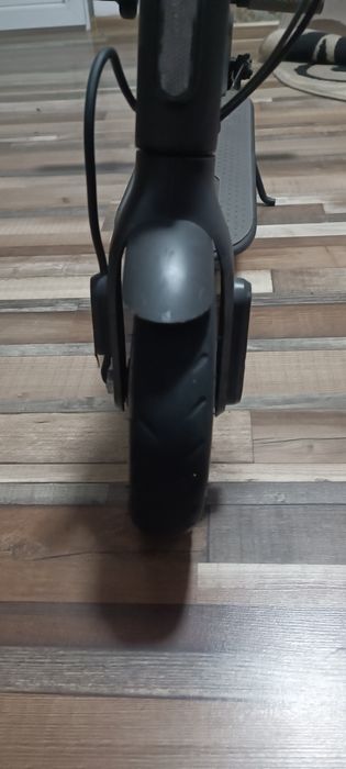 Vând trotineta electrica Xiaomi 1s