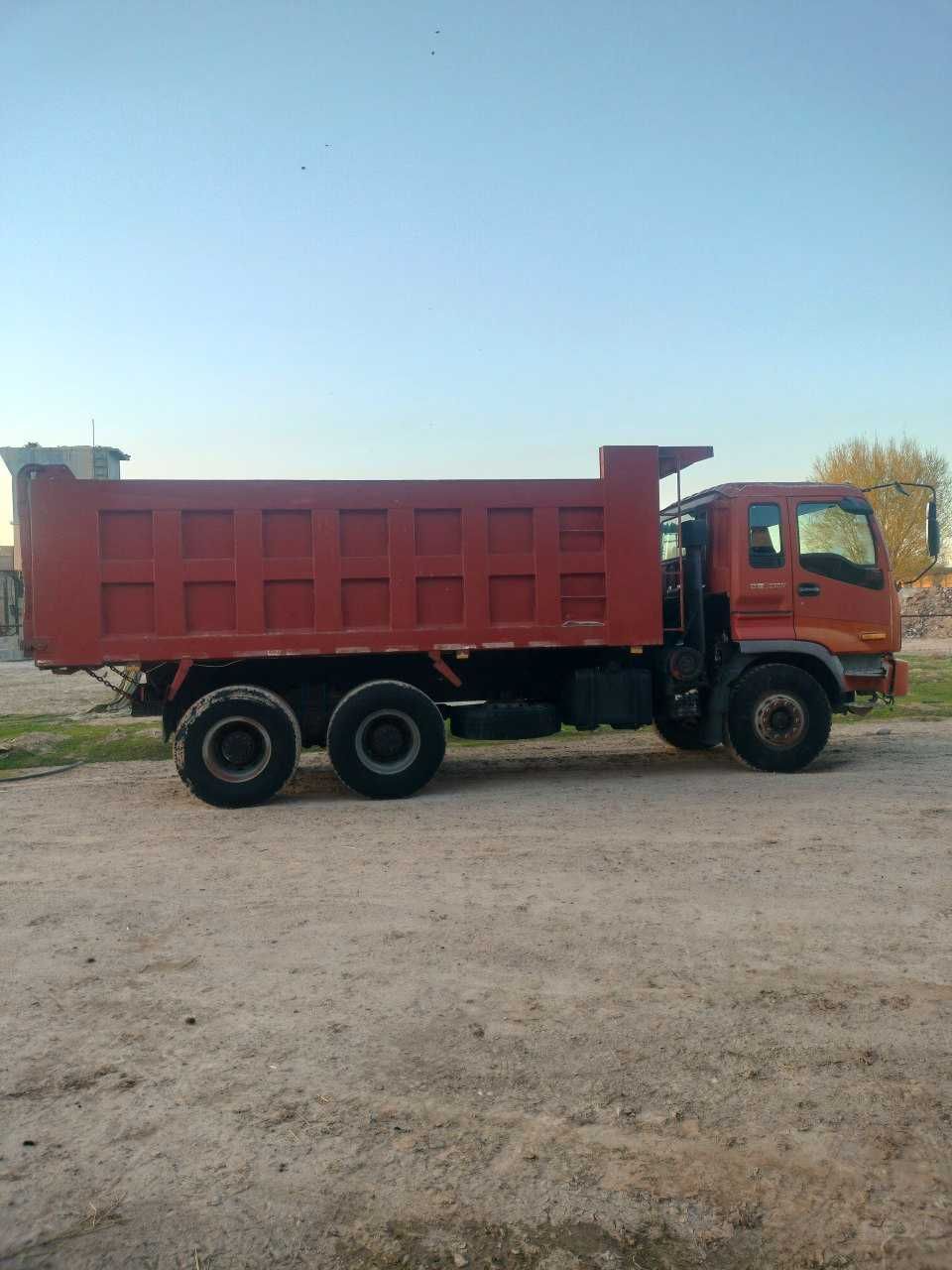 Foton самосвал 20 куб,2009 года