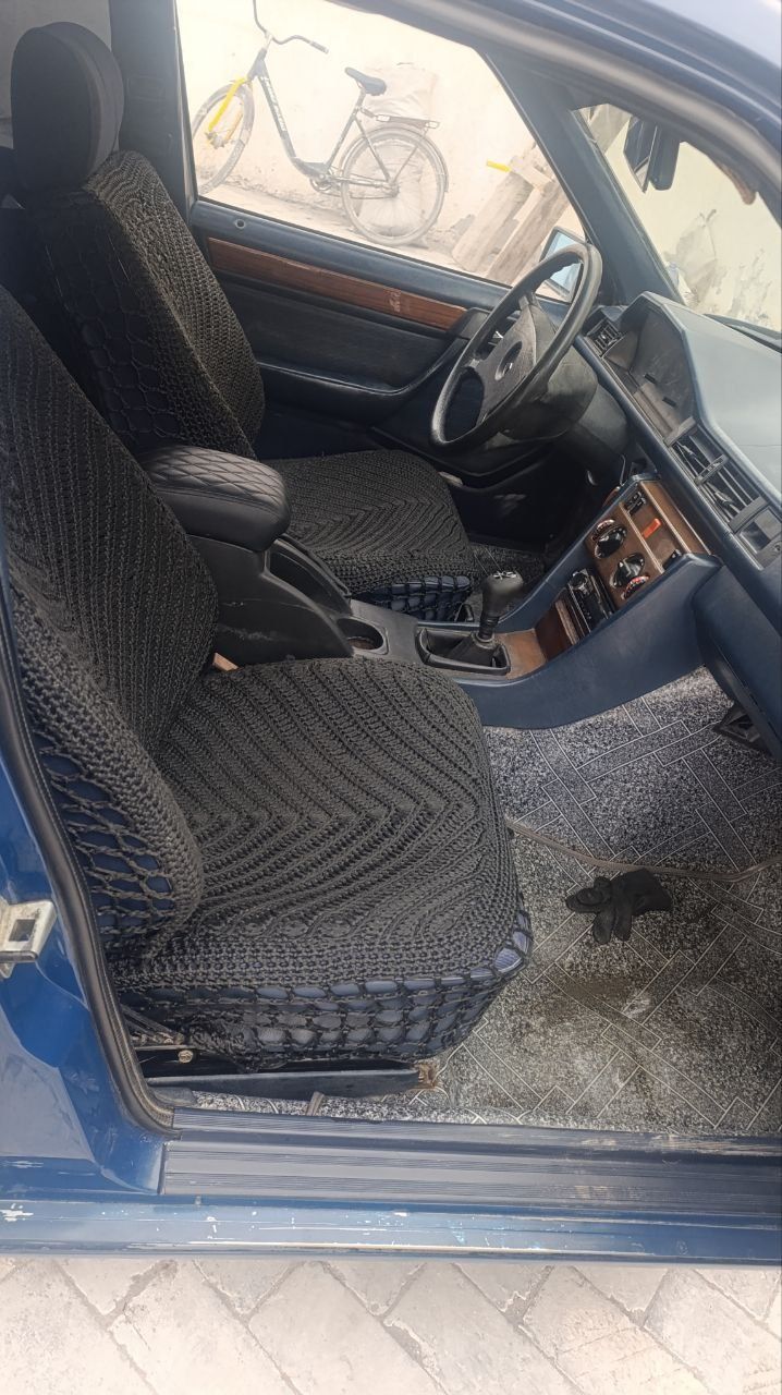 Mercedes Benz W124 E230