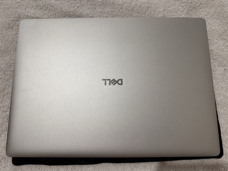Laptop Dell pro 16