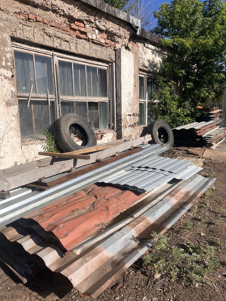 Срочно продам листы от контейнера!