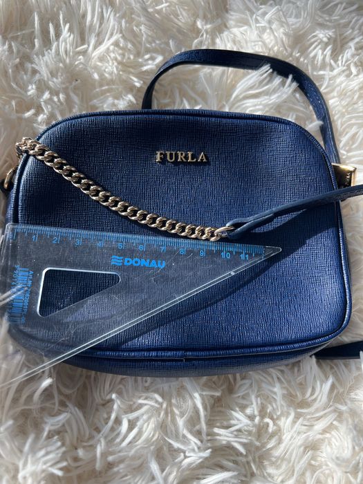 оригинална Дамска чантичка през тялото FURLA