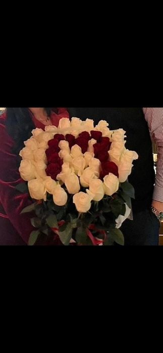 Розы с надписью М