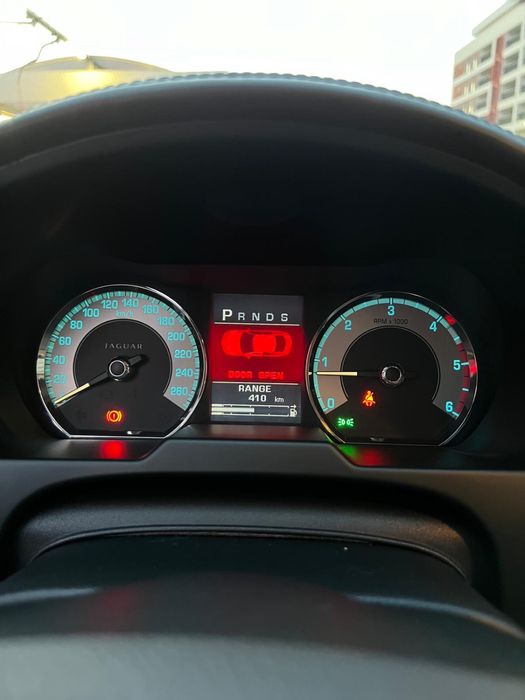 Vind jaguar xf stare foarte buna