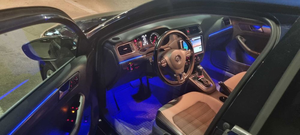 Volkswagen Jetta an 2012, 1.6 TDI,105 CP, DSG2 7+1