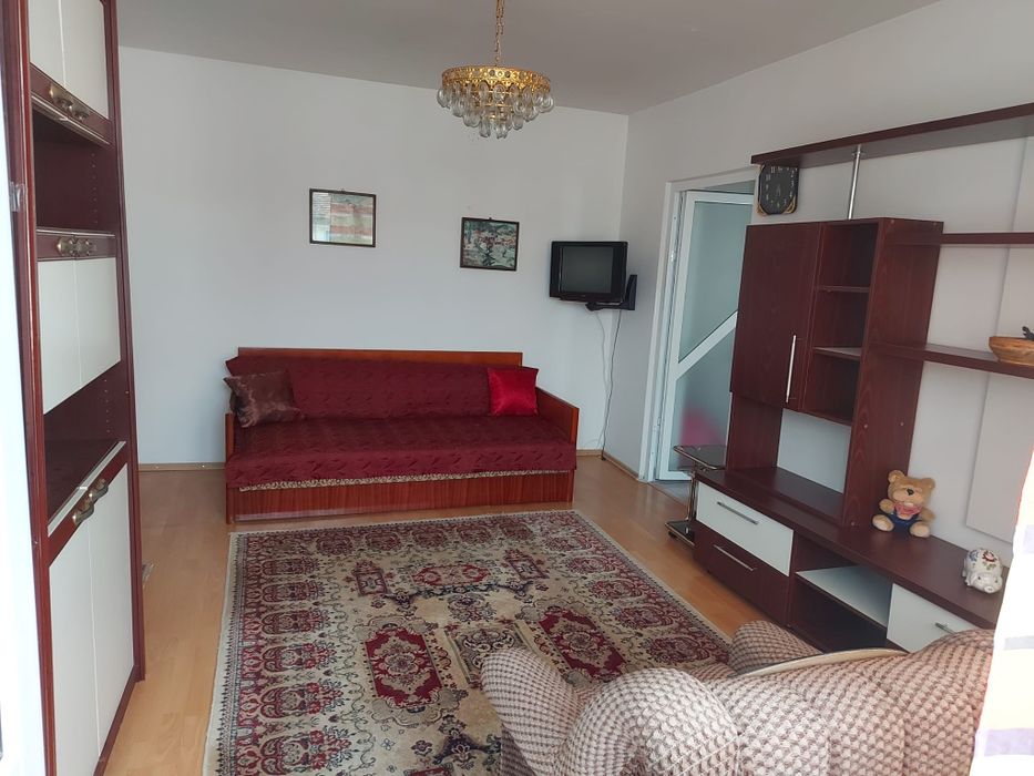 Închiriez apartament 2 camere mobilat
