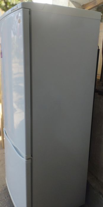 Холодильник ATLANT ХМ-4009, 2-камерный б/у, нижняя морозилка, новый ко