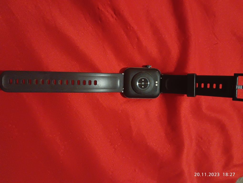 Часовник Mibro Watch T1