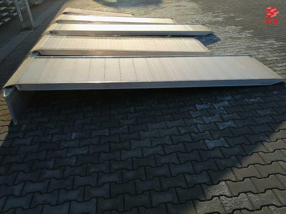 Rampa din Aluminiu de 4 m lungime și 1 m de lățime