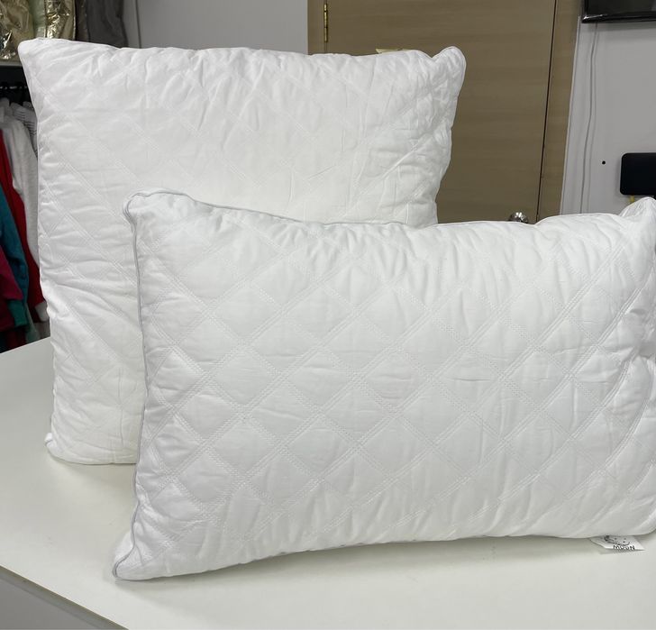 Плотные подушки: ПЭ-микроволокно.качественные подушки для сна