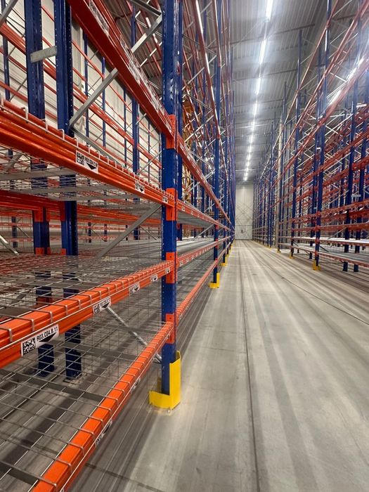 Rafturi metalice de vânzare producător Dexion