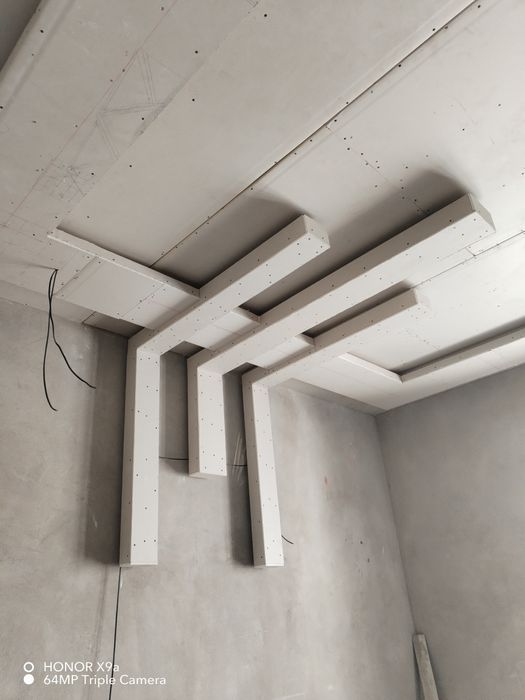 Работаем гипса картон паталок и стены