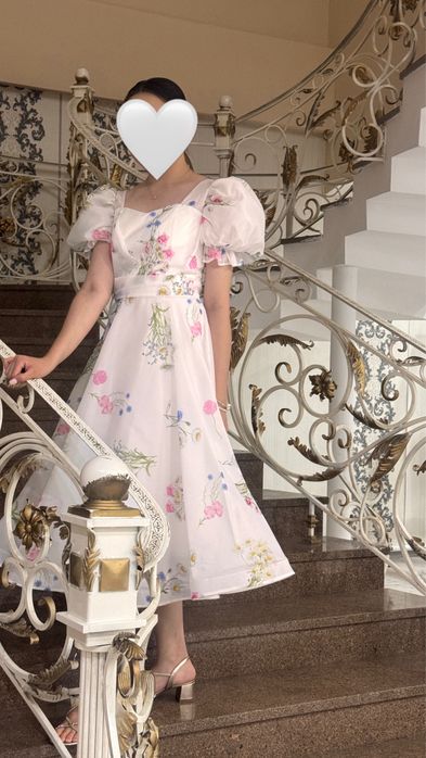 Воздушное белое платье