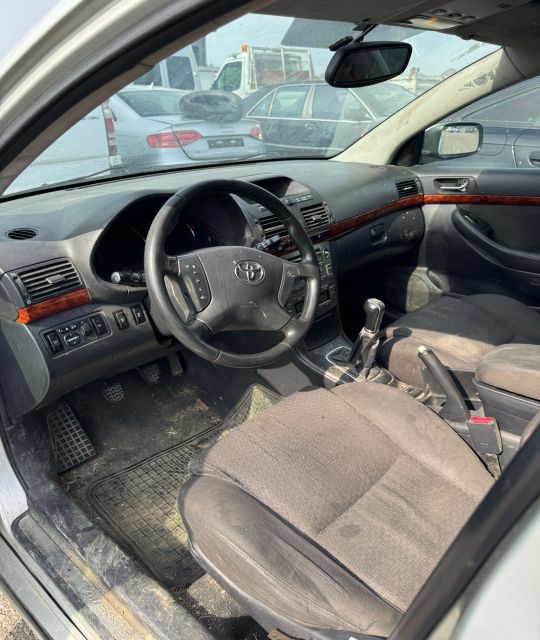 Motoras macara geam spate stanga Toyota Avensis a 2-a generatie T25