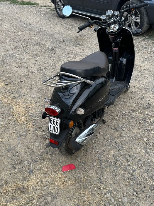 Scuter 50 cm 4 timpi 2600 Lei