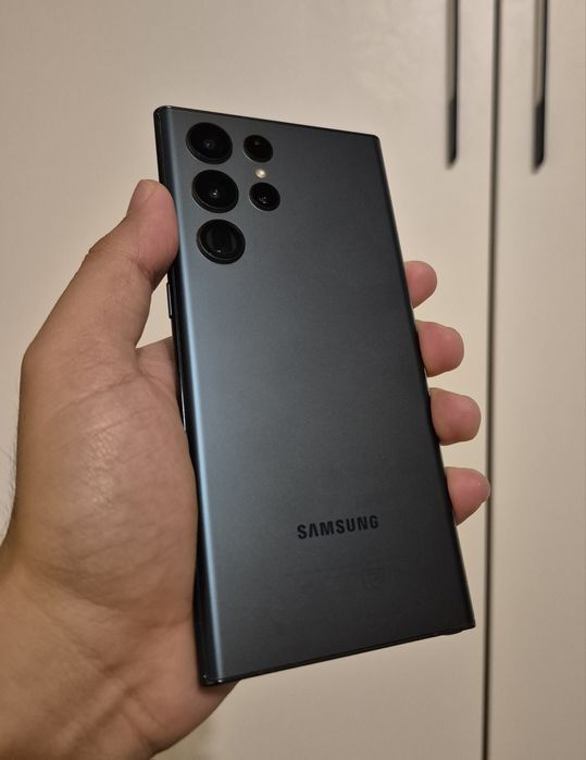 Samsung S22 Ultra 12/256