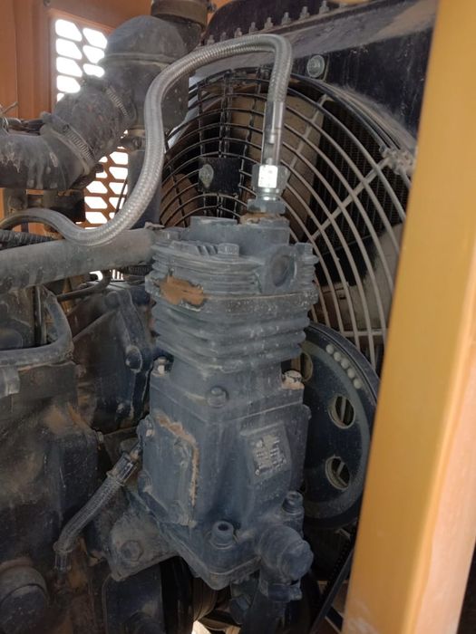 Компрессор сатылады.