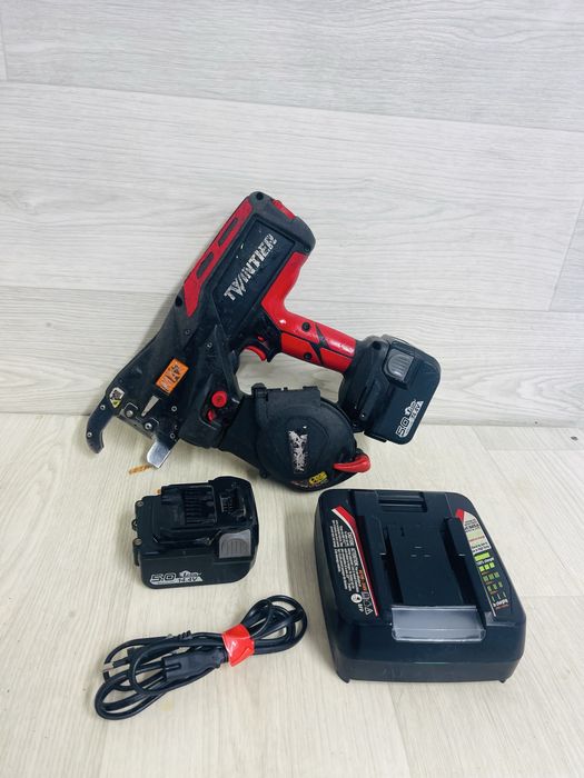 Max RB 443 masina de legat fier beton 441