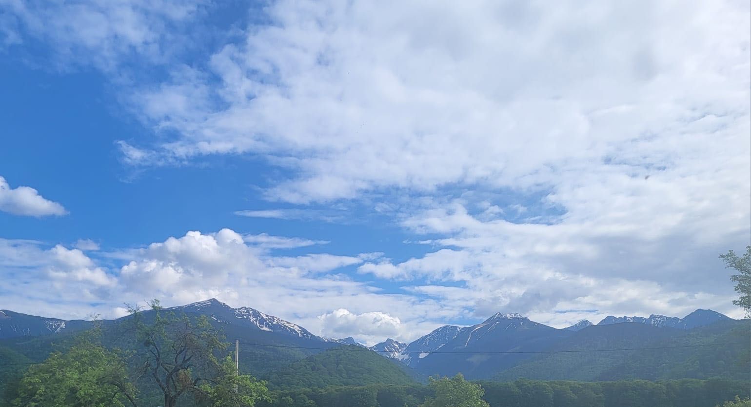 Teren de vanzare intravilan. Locatie: Sambata de Sus.