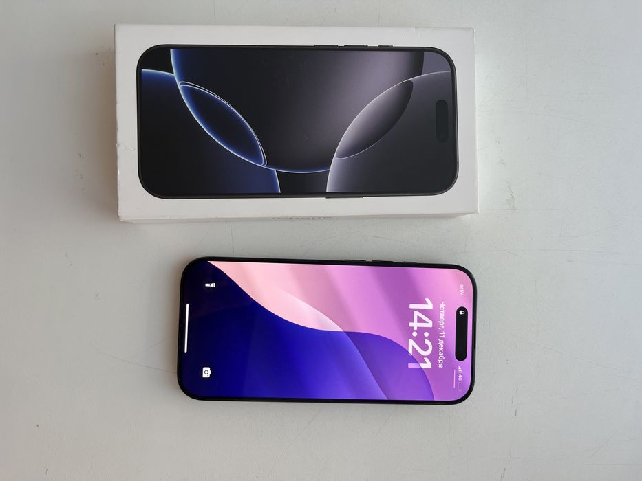 Продаю iphone 16 pro 256g
