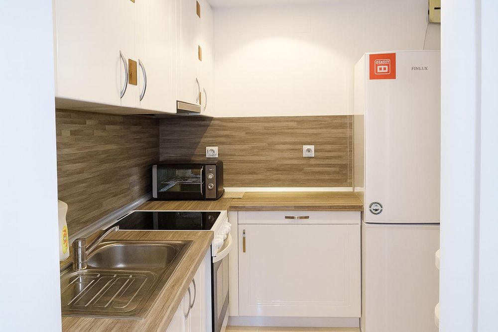 Едностаен апартамент под наем в Център