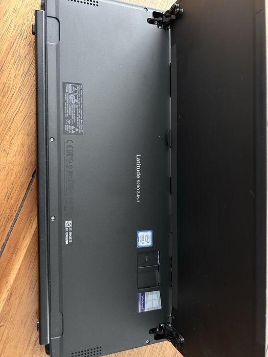Dell 5290 2in1 i5 si 16 GB ram