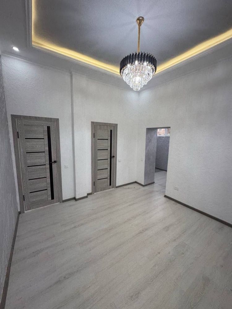 Продаётся 1 ком в АРАНЧЕ