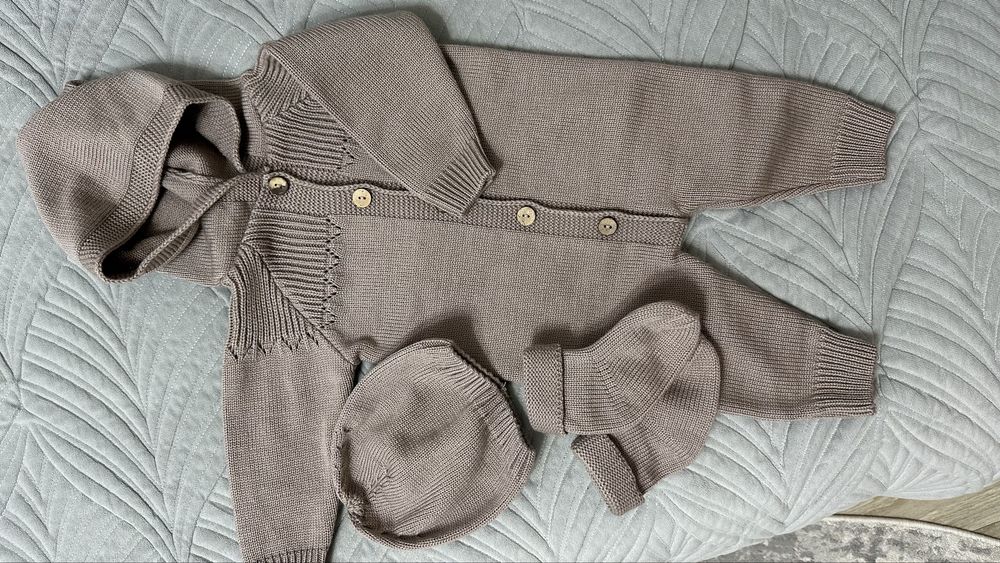 Продам теплый комплект