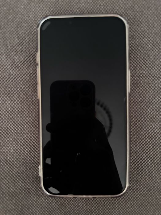 Продается айфон 13 белого цвета 128гб акб 80% не был в ремонте