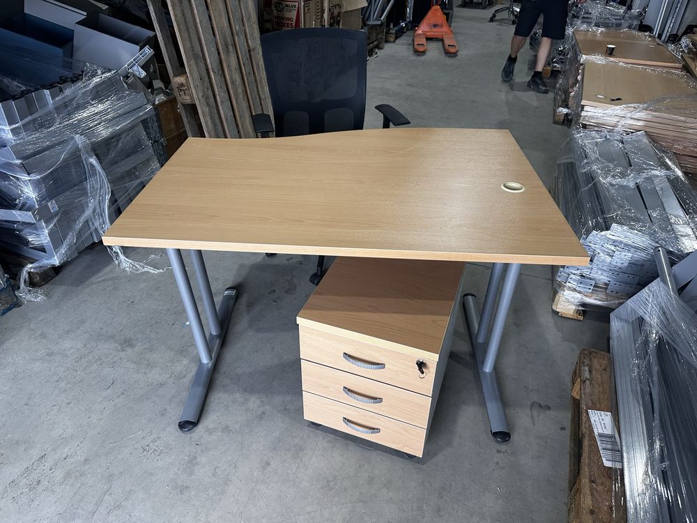 Офис бюра ORT – 90x120x75 см, 20 бр. налични + контейнери