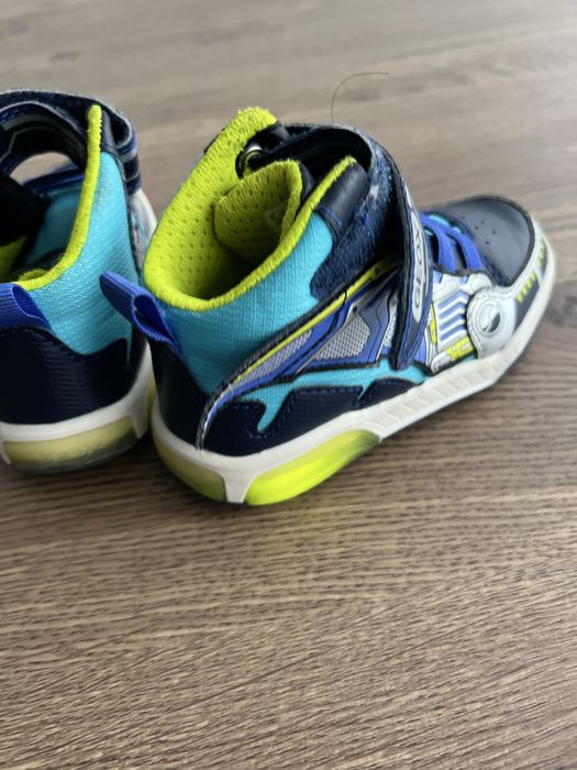 Geox piele cu lumini