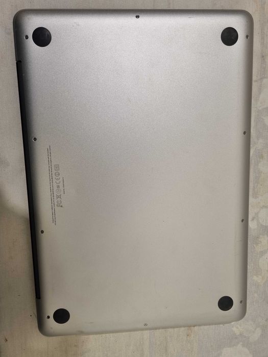 MAcbook pro "13  Late 2011 EMC 2555 intel i5 8gm ddr3