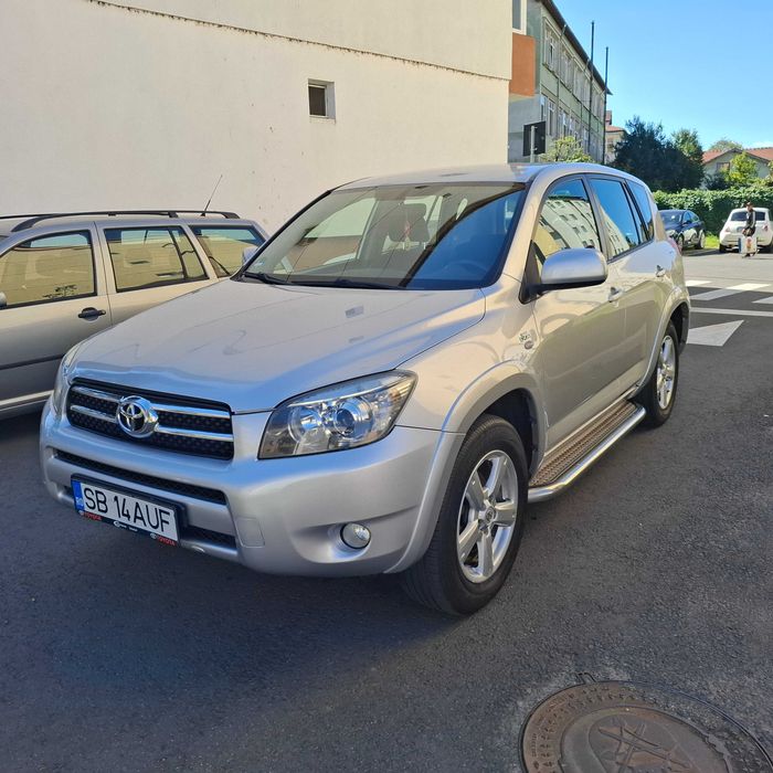 Vand Toyota Rav 4 2.2 177cp 2009