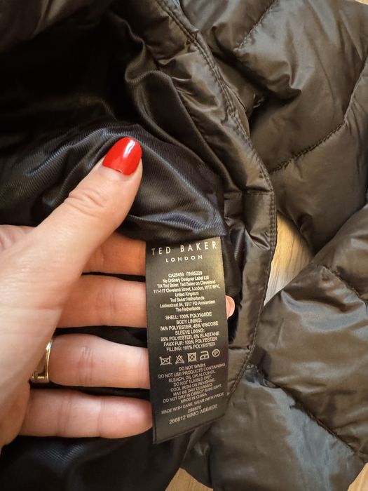 Geaca Ted Baker NOUA cu eticheta marimea 2