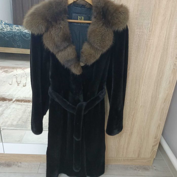 Продам норковую шубу