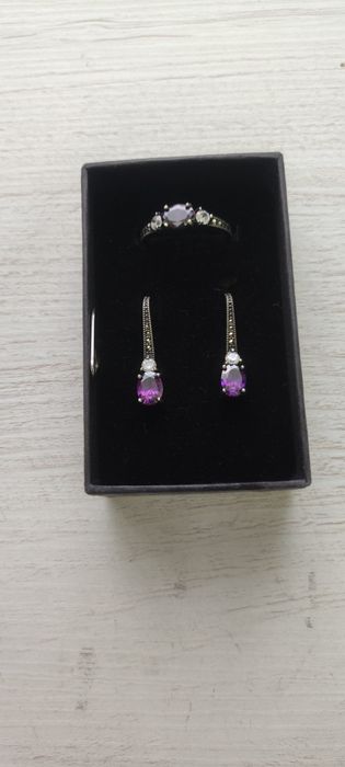 Продам серьги, наборы,