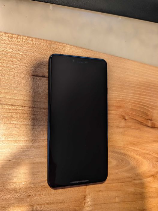Google Pixel 3XL functional (baterie umflata)