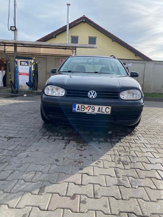 Golf 4 din 2000 1.6 benzina in stare buna masina se vinde cu fiscal.