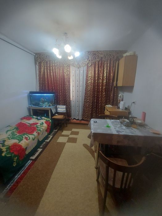 Продается 1/1/4 Авиасозлар 3, отд.вход (приват.общежитие)