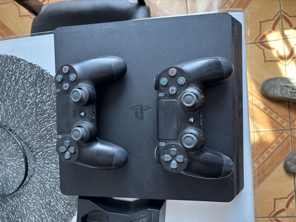 Vand Ps 4 slim cu cooler. Console originale