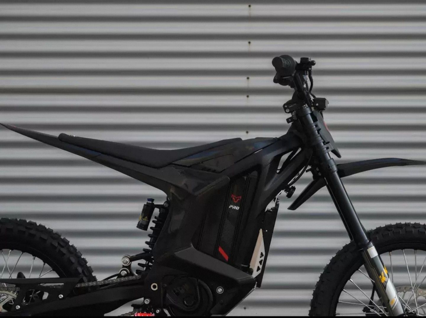 Arctic Leopard Xe Pro S 20KW