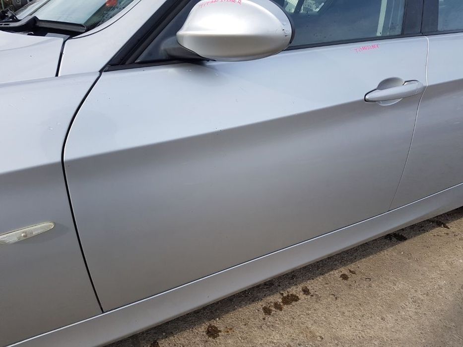 Usa / Portiera Fata Stanga BMW Seria 3 E90 2004 - 2011 Cod Culoare 354/7 Titansilber Metallic