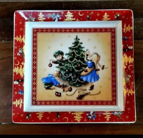 Шикарная менажница  ""ПТИЦЫ""
ОБЩИЙ ДИАМЕТР 27СМ
ДИАМЕТР 1СЕКЦИИ 13.5С