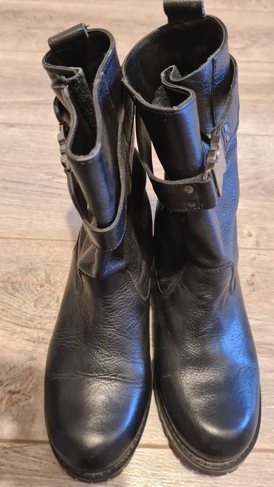Ghete Stradivarius din piele nr 36