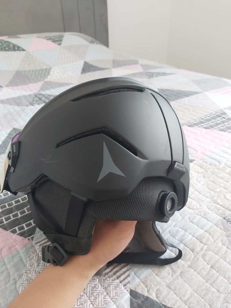 Atomic шлем с визором